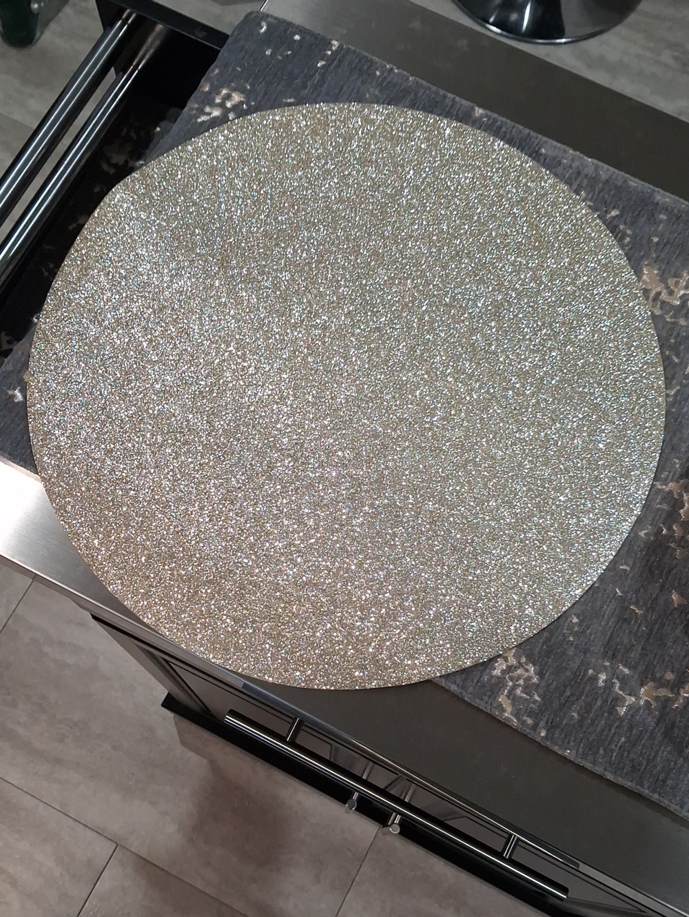 Round Gold Glitter Sparkly Placemats - Set Of 2! - Picture 1 of 3